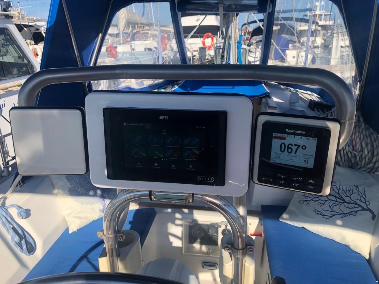 Beneteau Oceanis 350