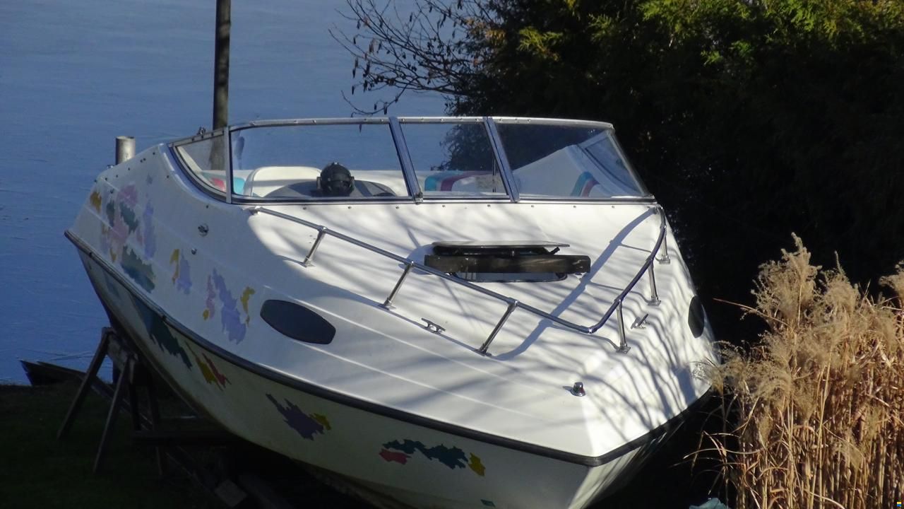 Apex Crowline Bayside 590