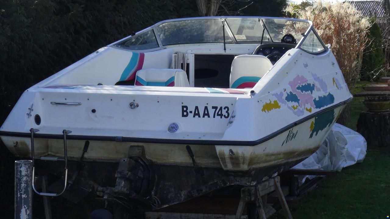 Apex Crowline Bayside 590
