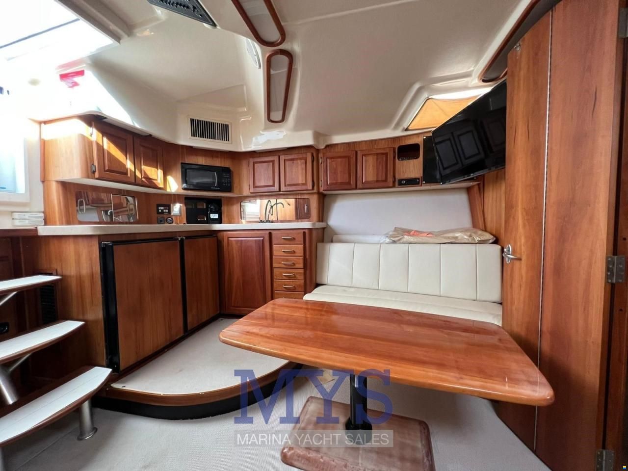 Luhrs 40 OPEN