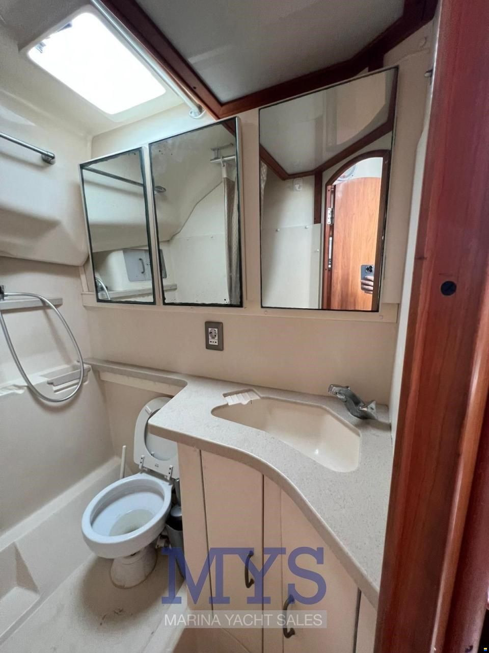Luhrs 40 OPEN