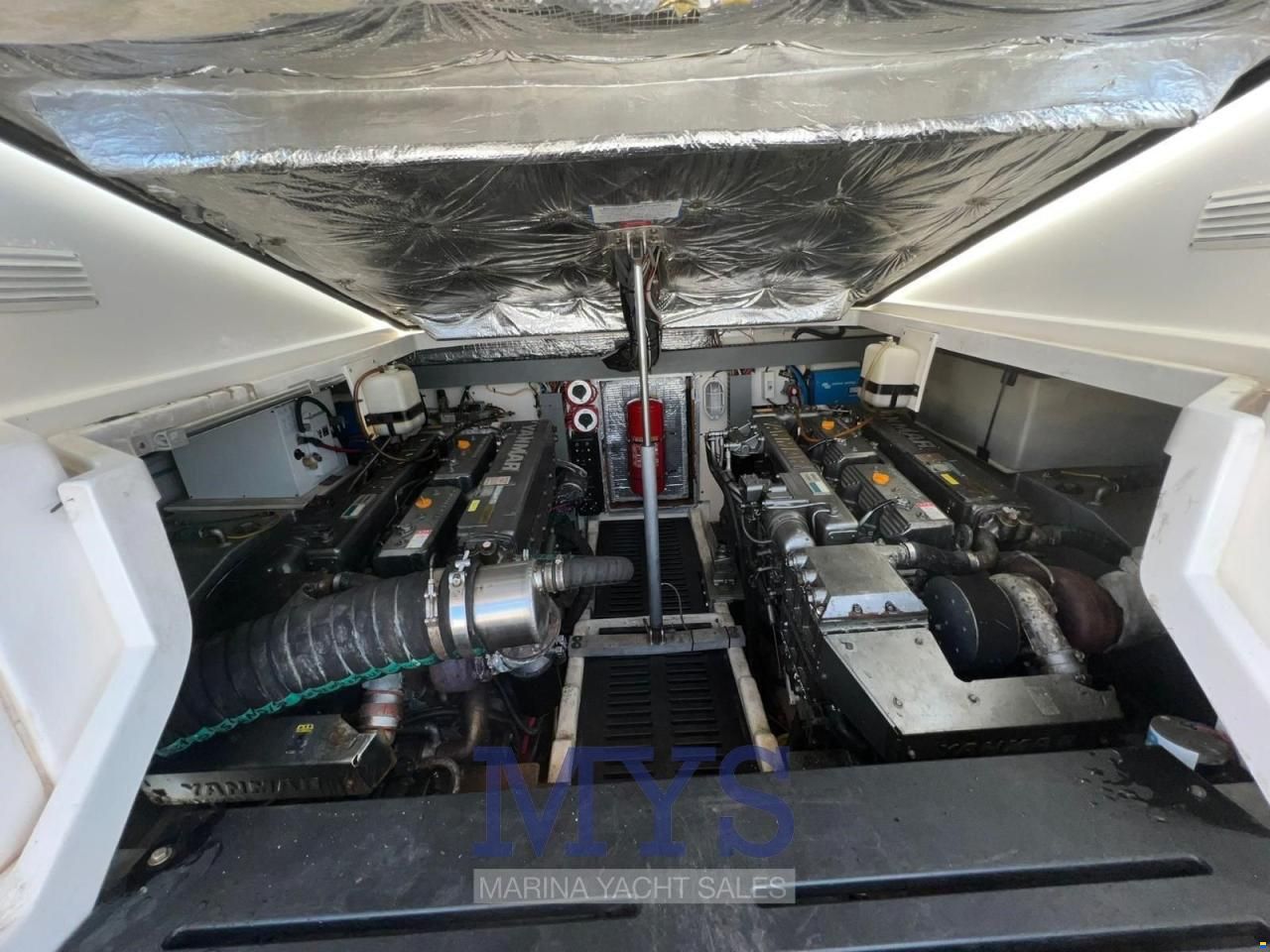 Luhrs 40 OPEN