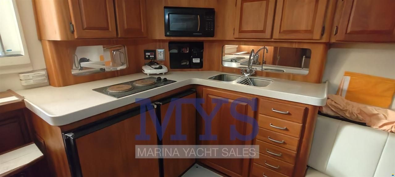 Luhrs 40 OPEN