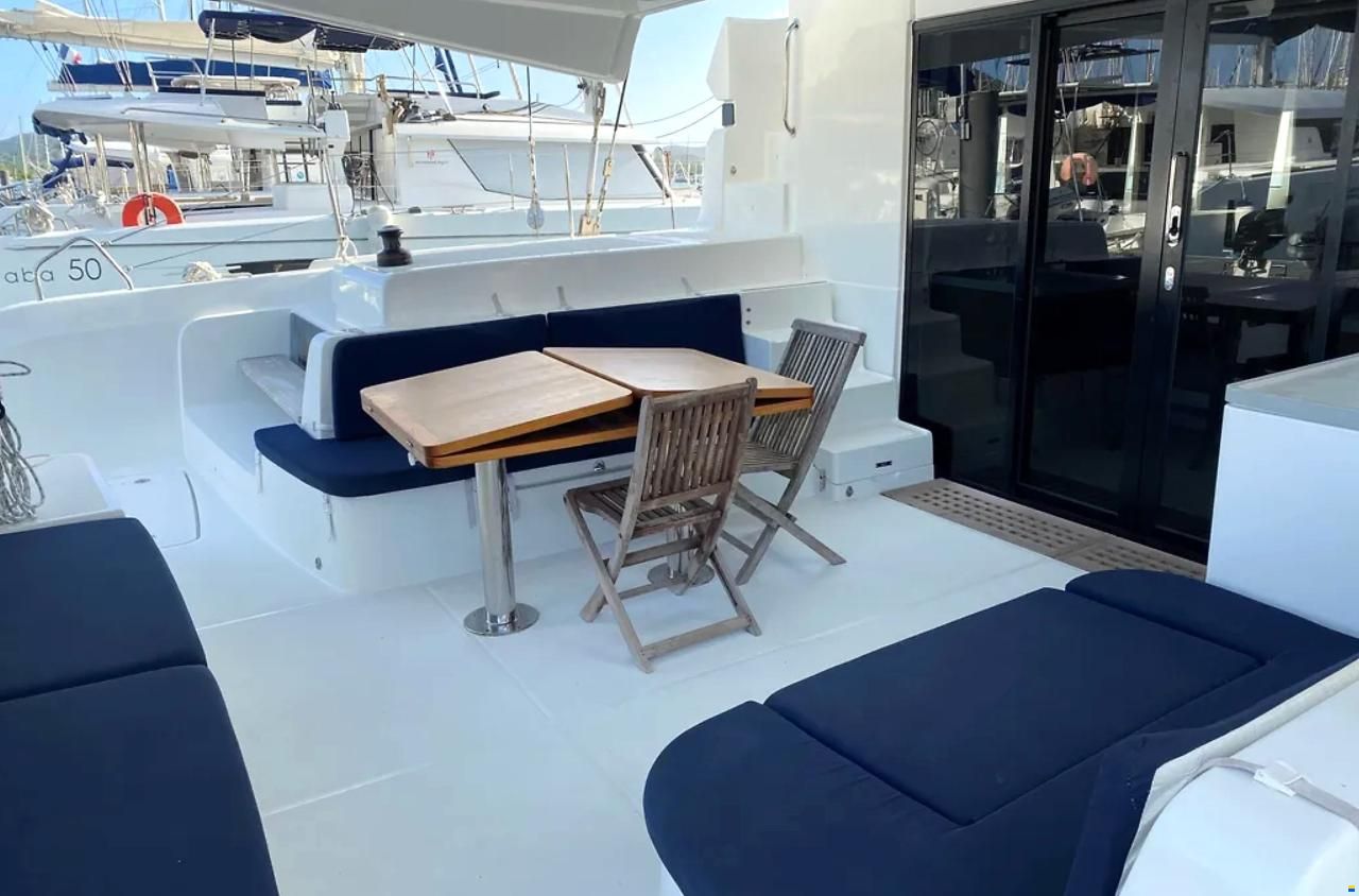 Lagoon 50
