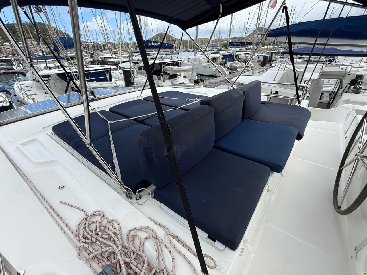 Lagoon 50
