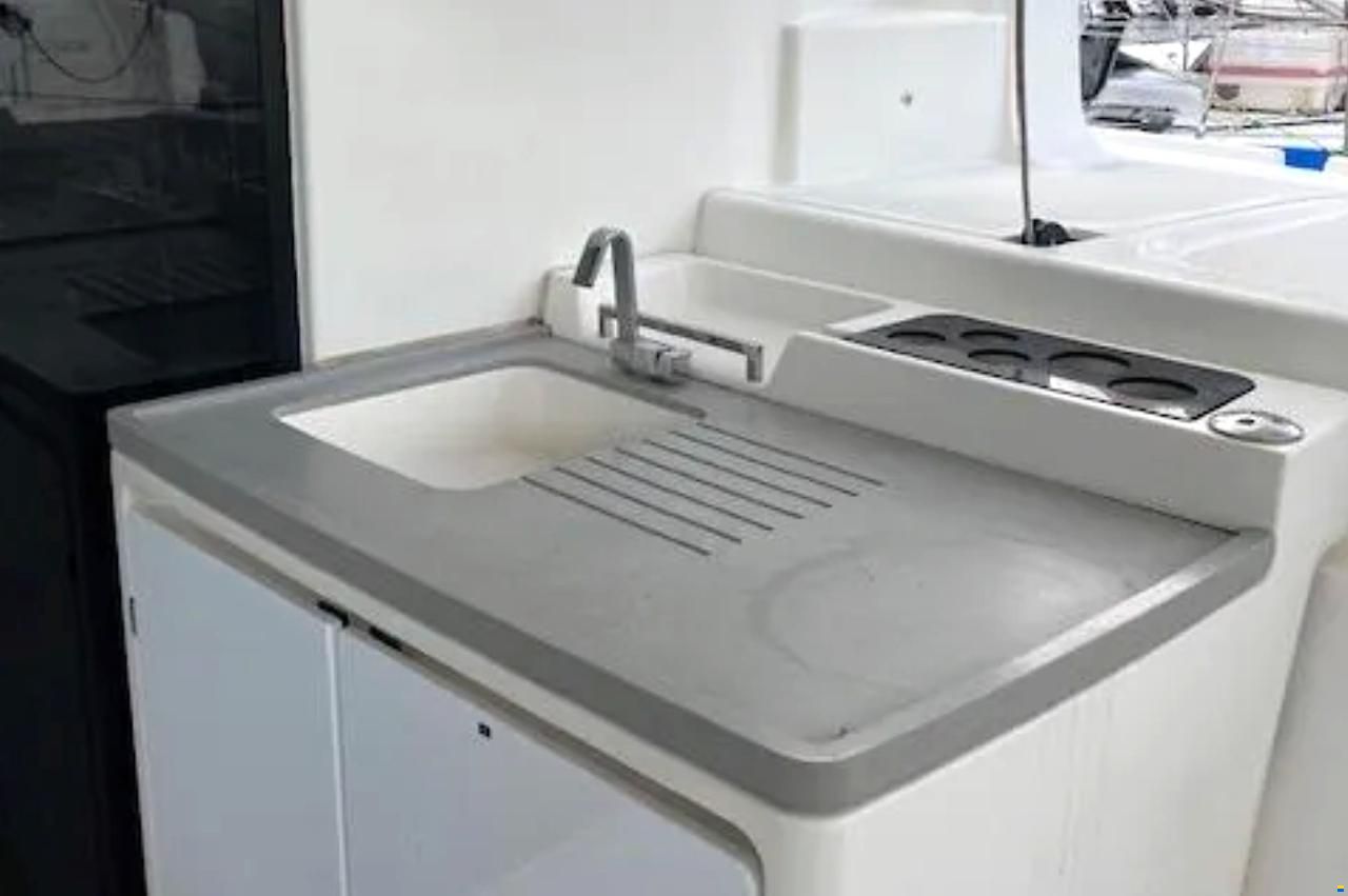 Lagoon 50