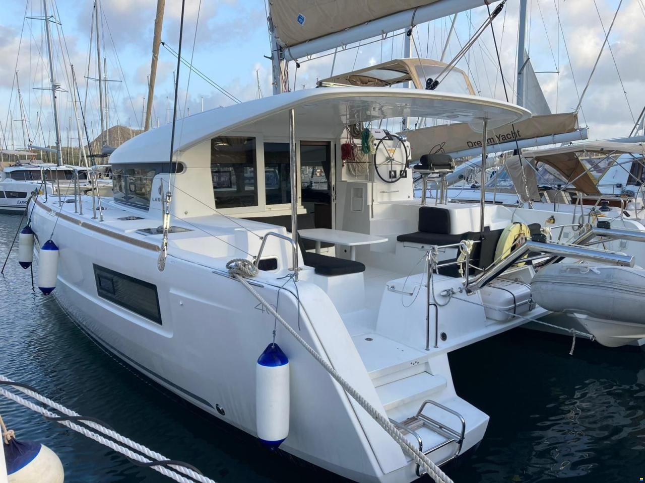 Lagoon 40