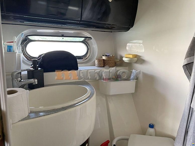 Sealine F37