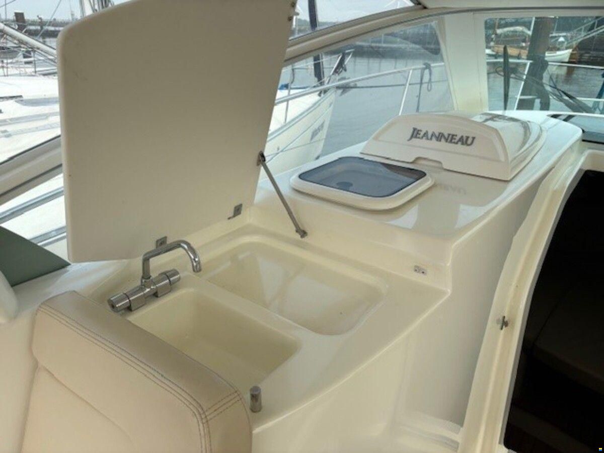 Jeanneau Prestige 30S