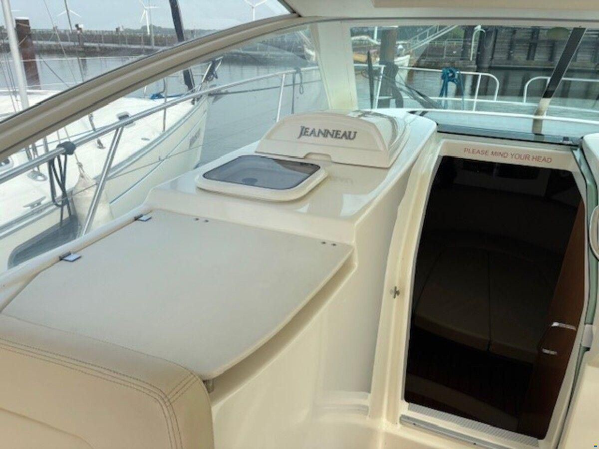 Jeanneau Prestige 30S