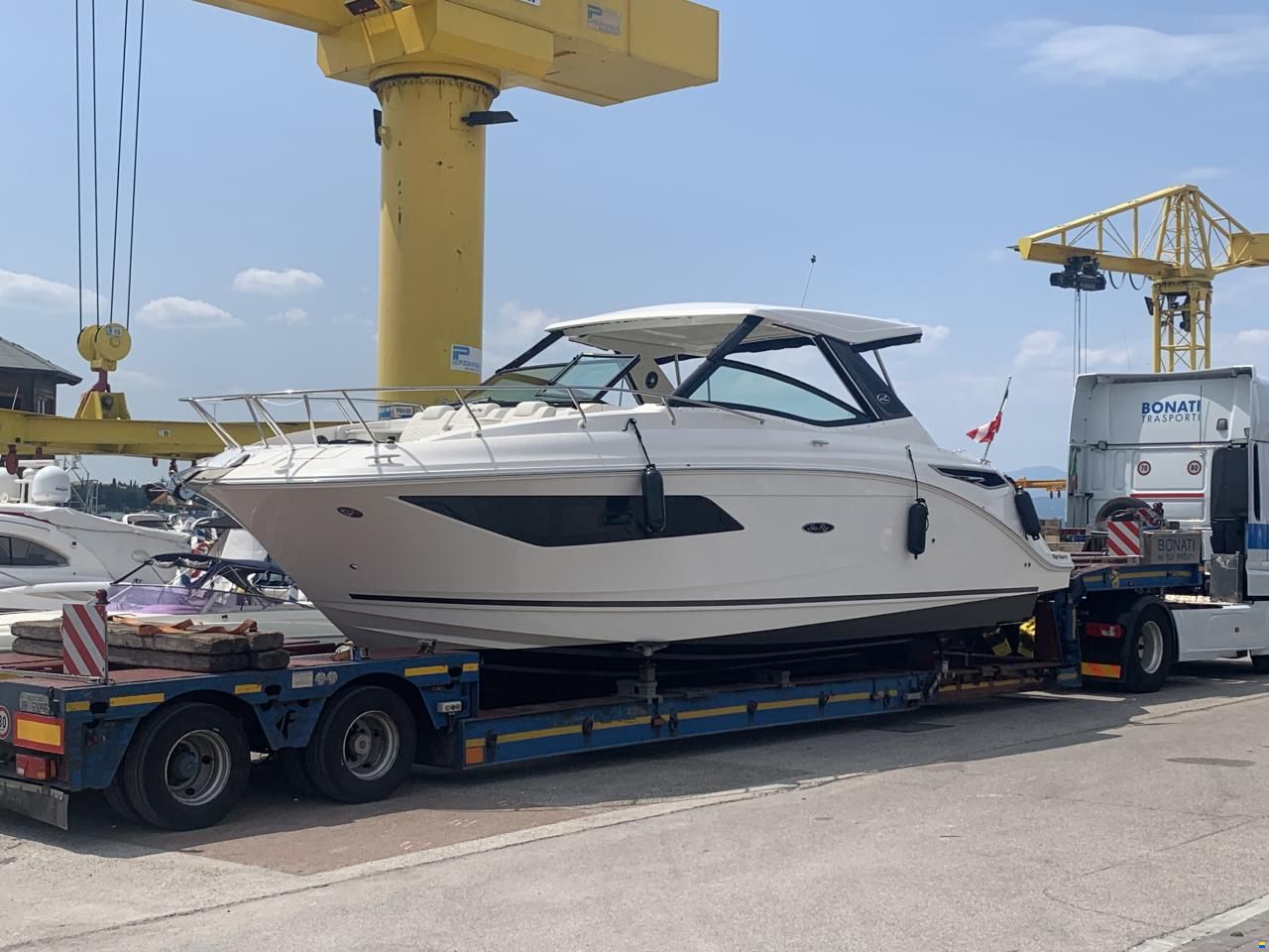 Sea Ray 320 Sundancer