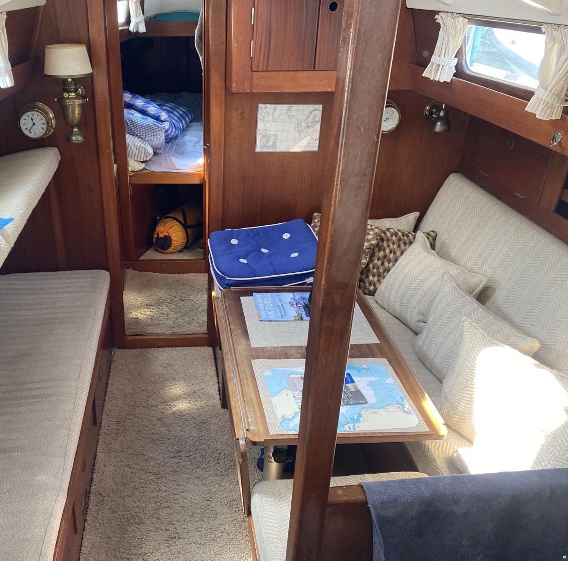 Hallberg-Rassy Mistral 33