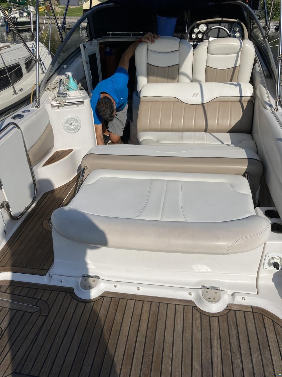 Four Winns 258 Vista