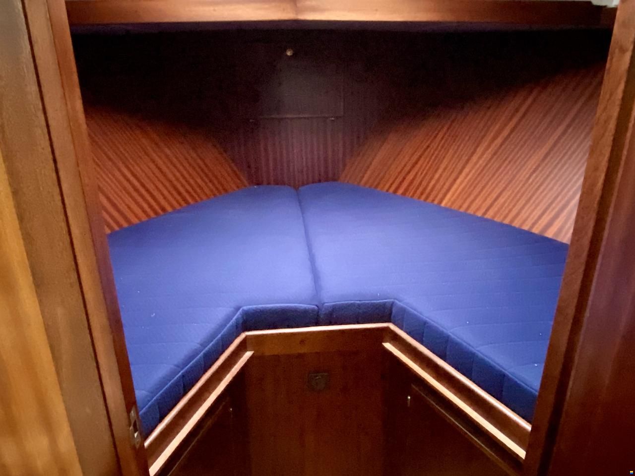 Privateer 37 Hybride