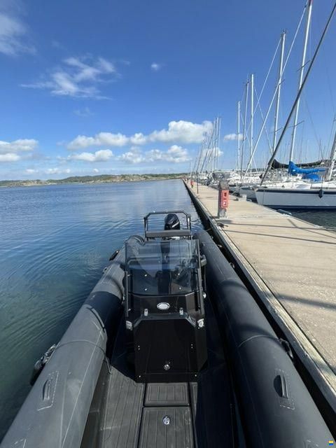 Brig Inflatable Boats 26 Navigator