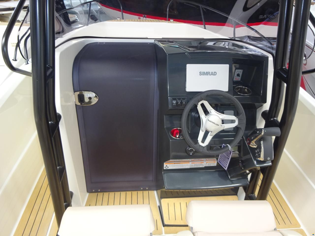 Quicksilver Activ 705 Open
