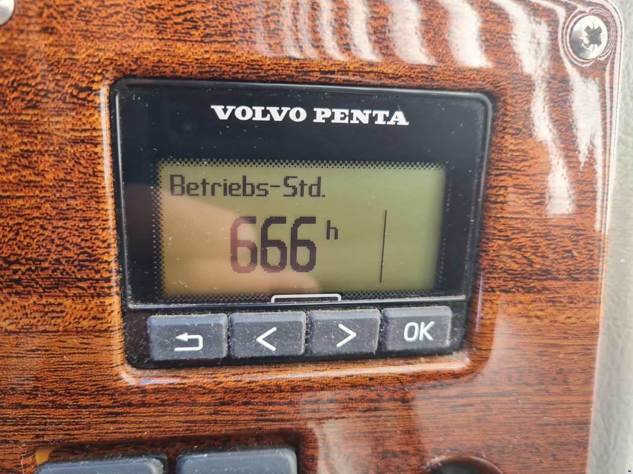 Nimbus 340 Commander