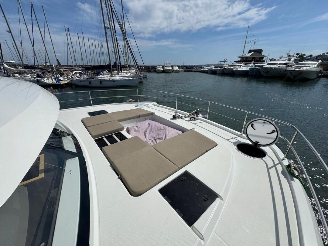 Fountaine Pajot MY 44