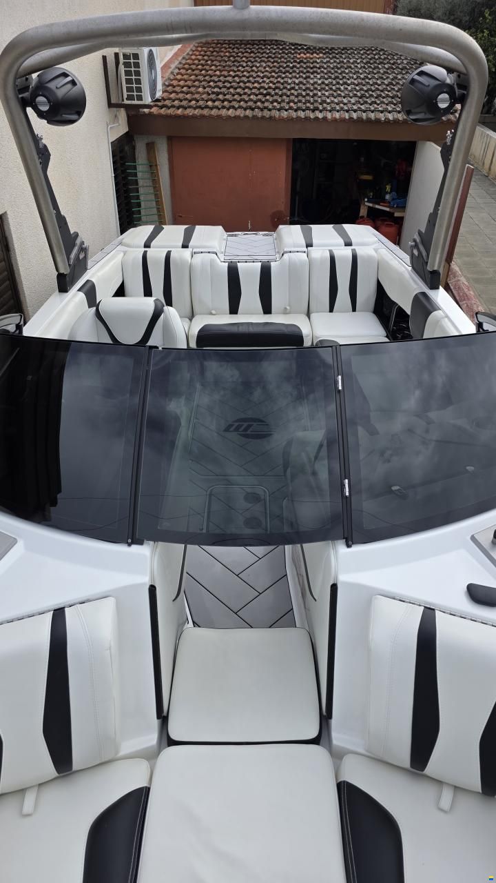 Malibu Wakesetter 22 LSV