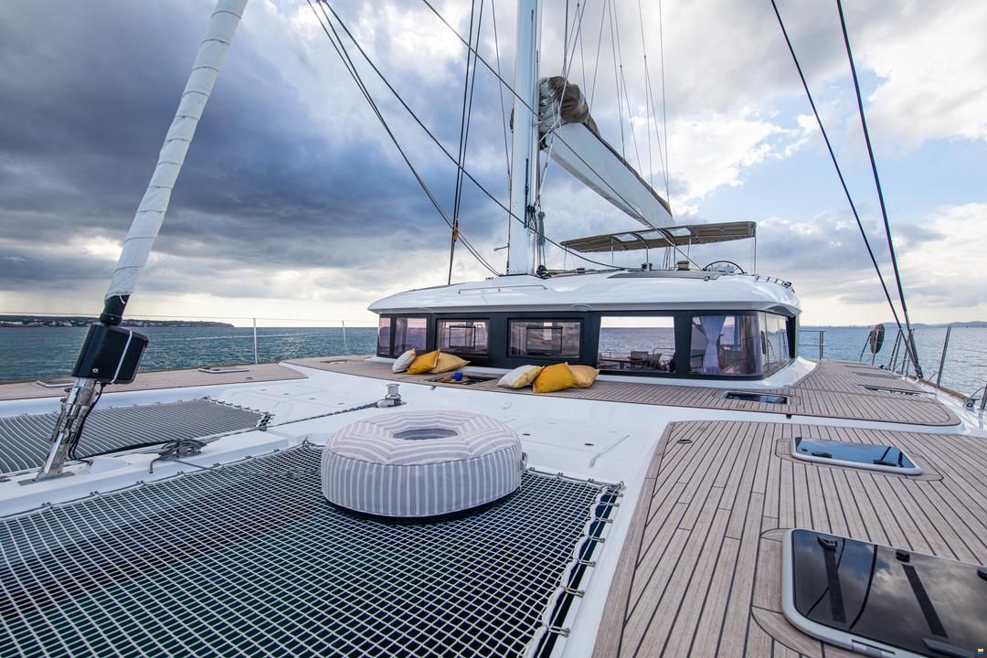 Lagoon 620
