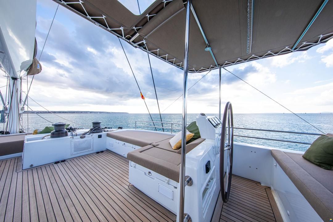 Lagoon 620