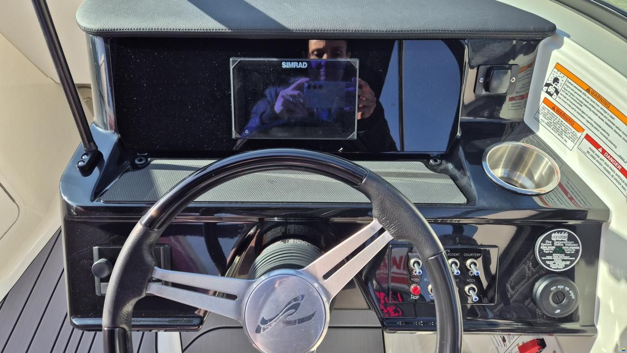 Sea Ray SPX 210 Europe