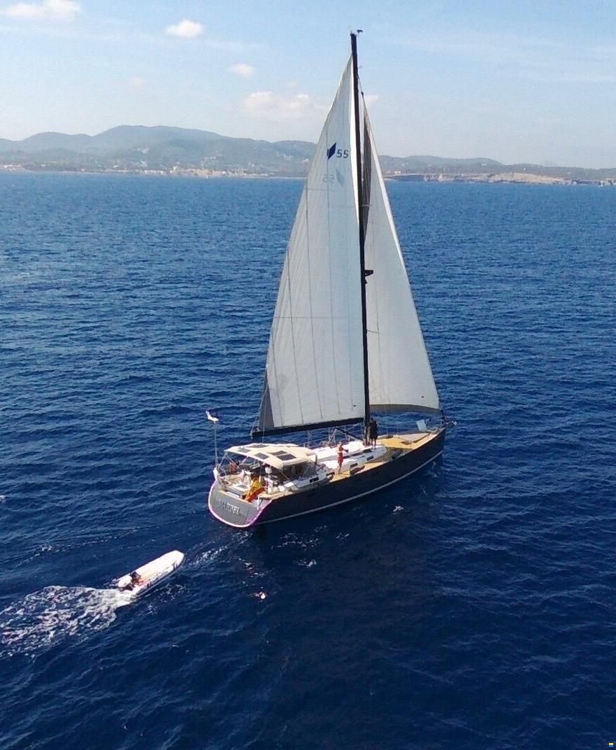 Bavaria 55