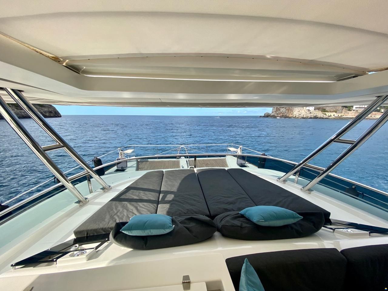 Lagoon 630