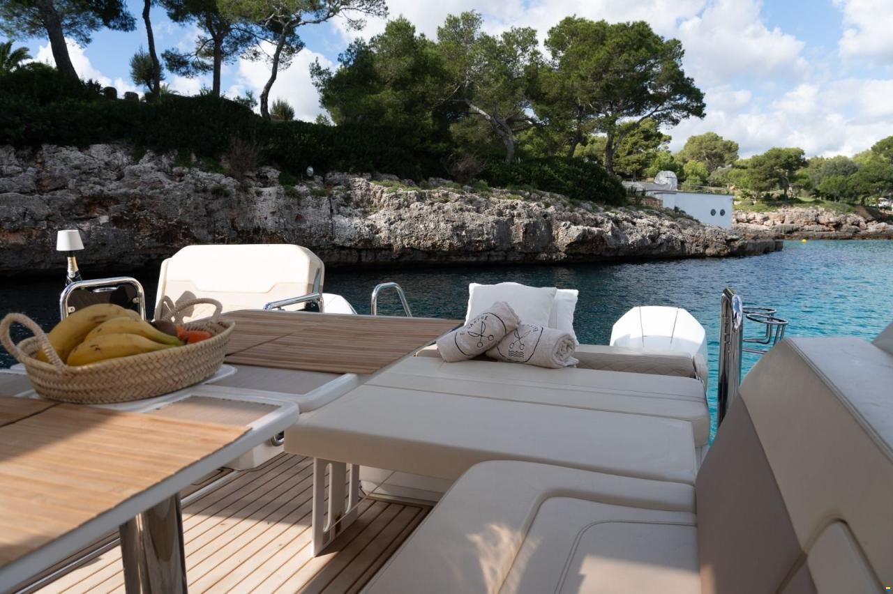 AQUILA 32 Sport