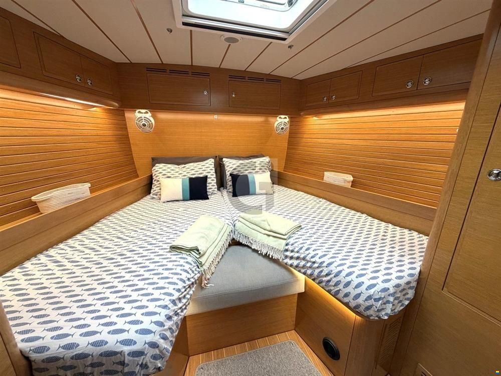 Hallberg-Rassy 57