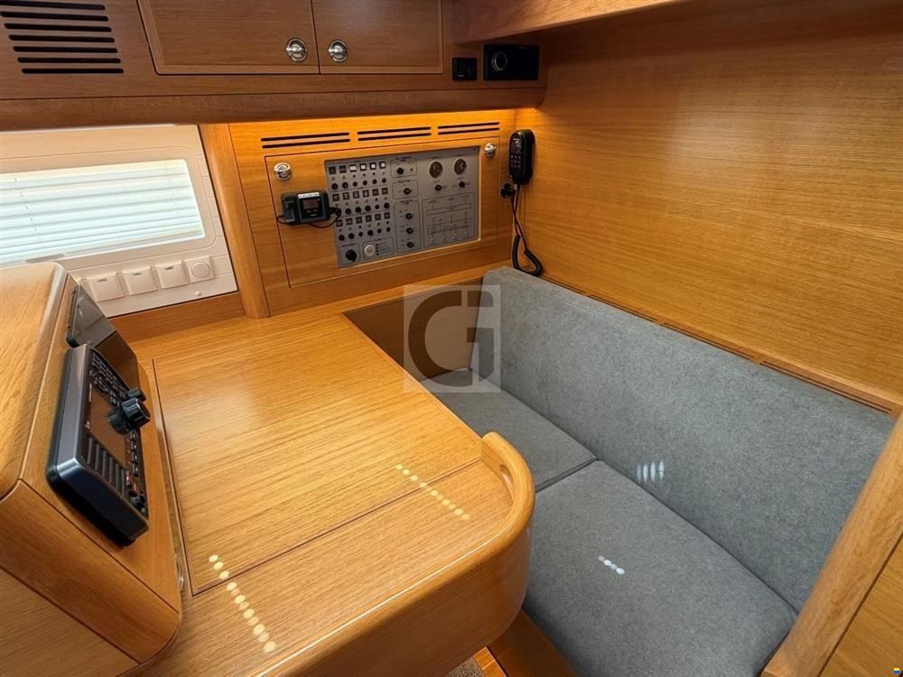 Hallberg-Rassy 57