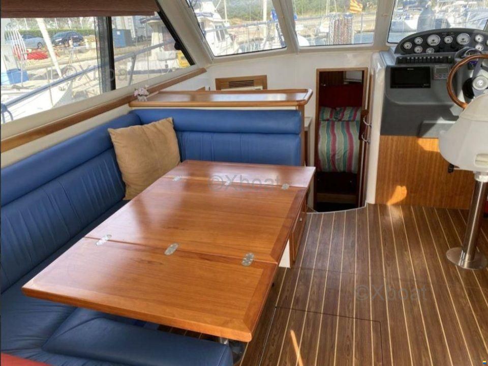 Riviera 33