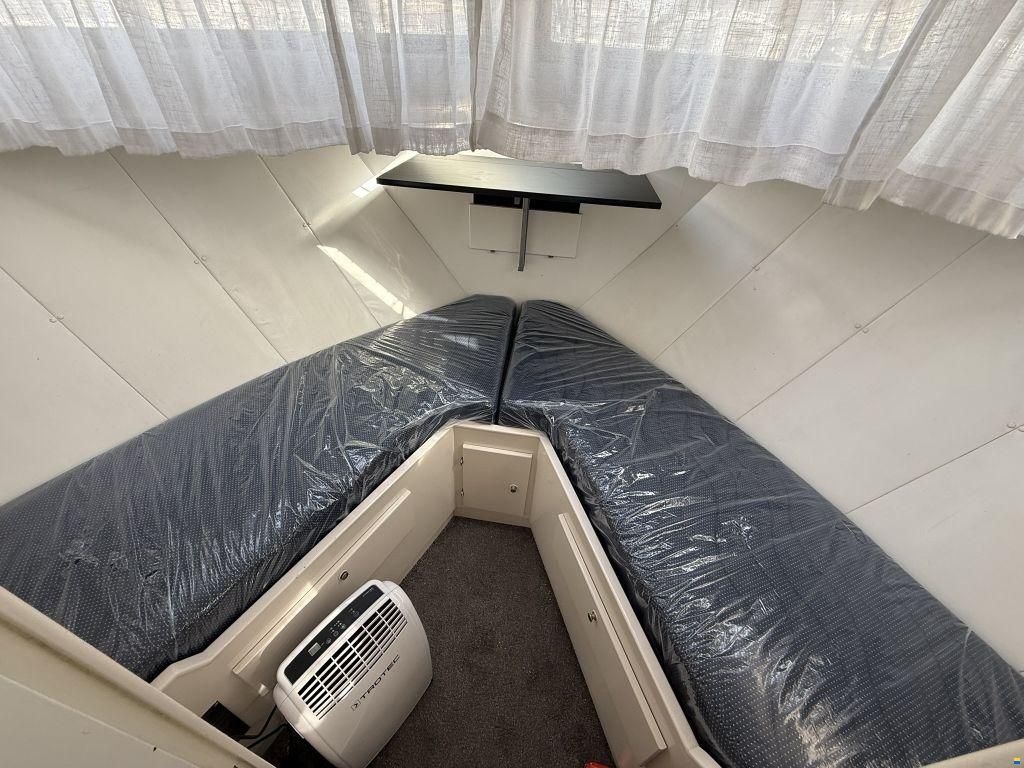 Broom Continental 37