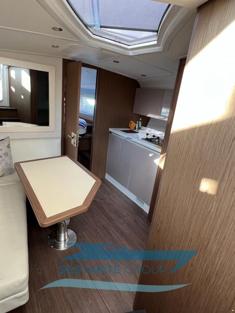 Beneteau GT 40
