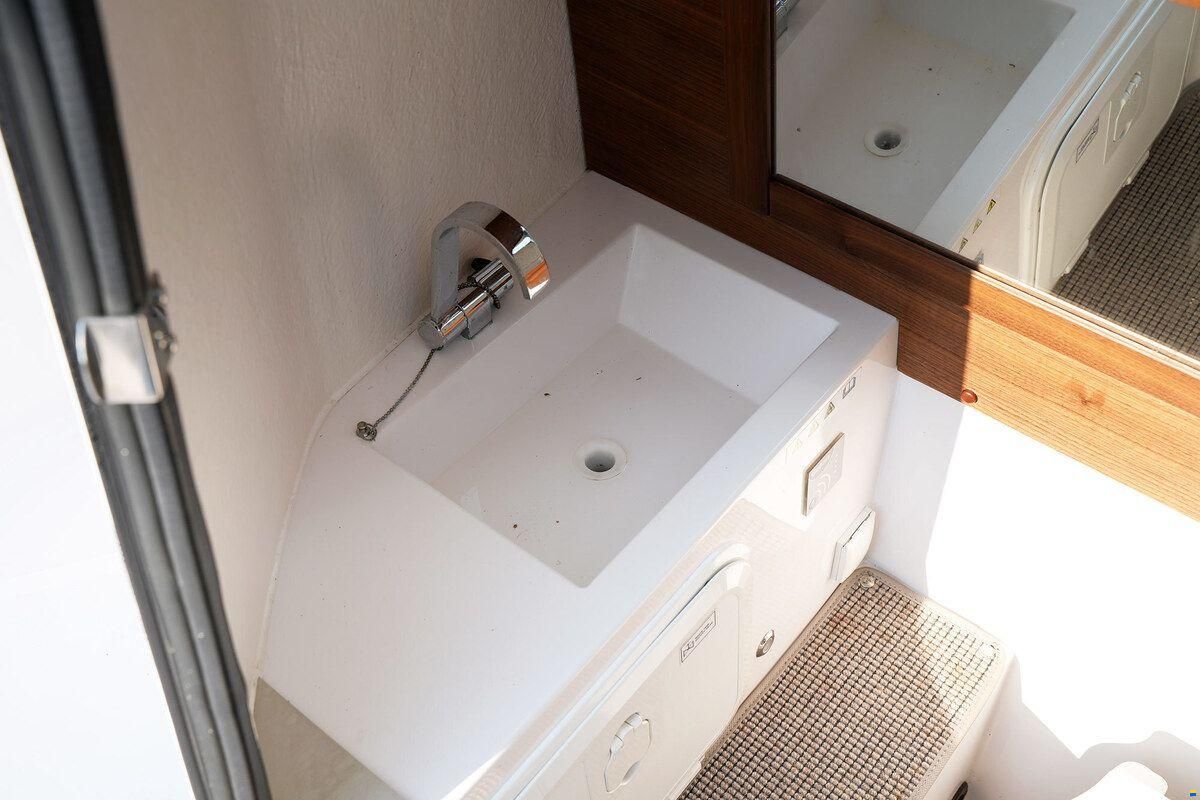 Axopar 28 Cabin - AC