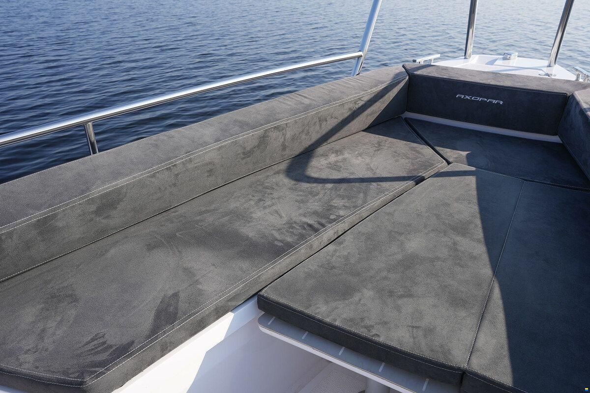 Axopar 28 Cabin - AC