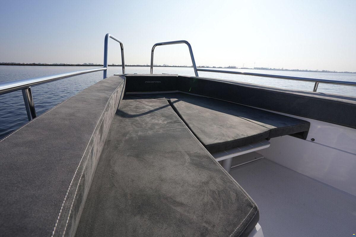 Axopar 28 Cabin - AC