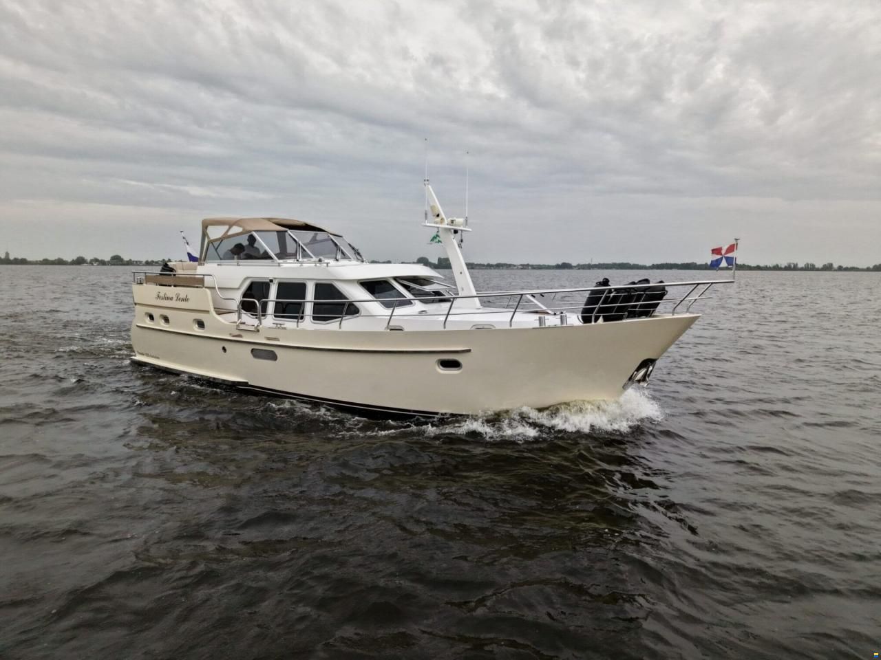 Van Vossen Parade 12.70 AK Exclusive