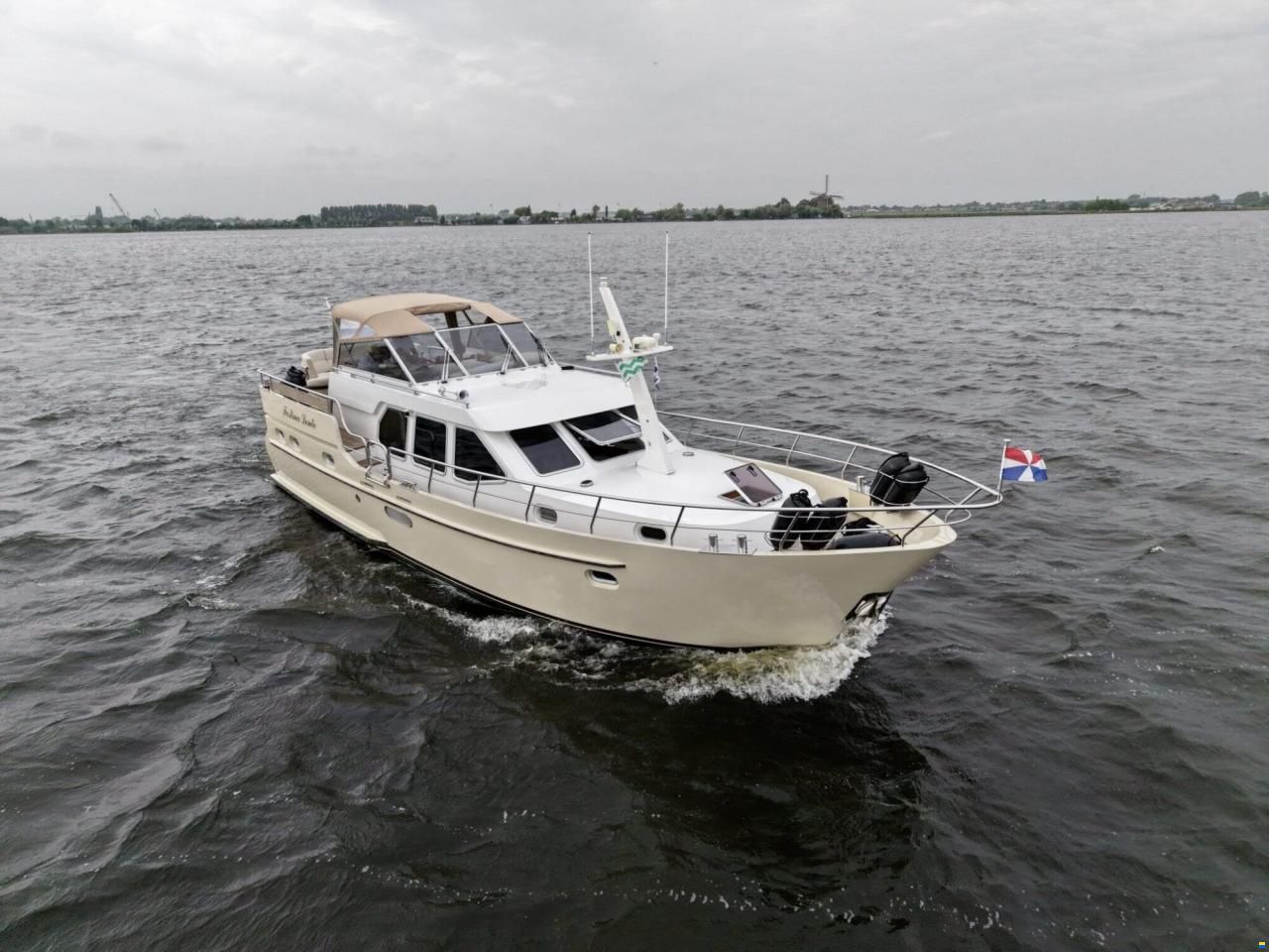 Van Vossen Parade 12.70 AK Exclusive