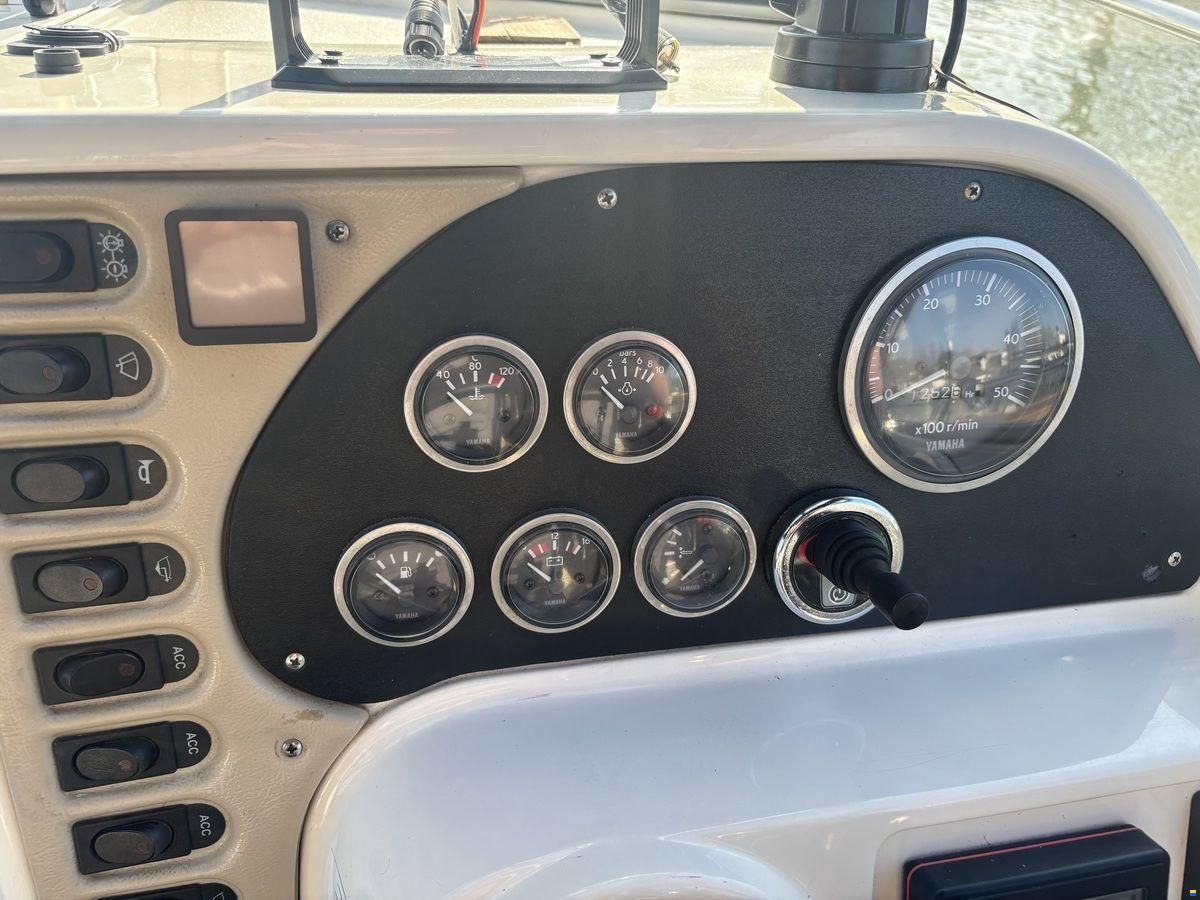 Campion 672 Explorer