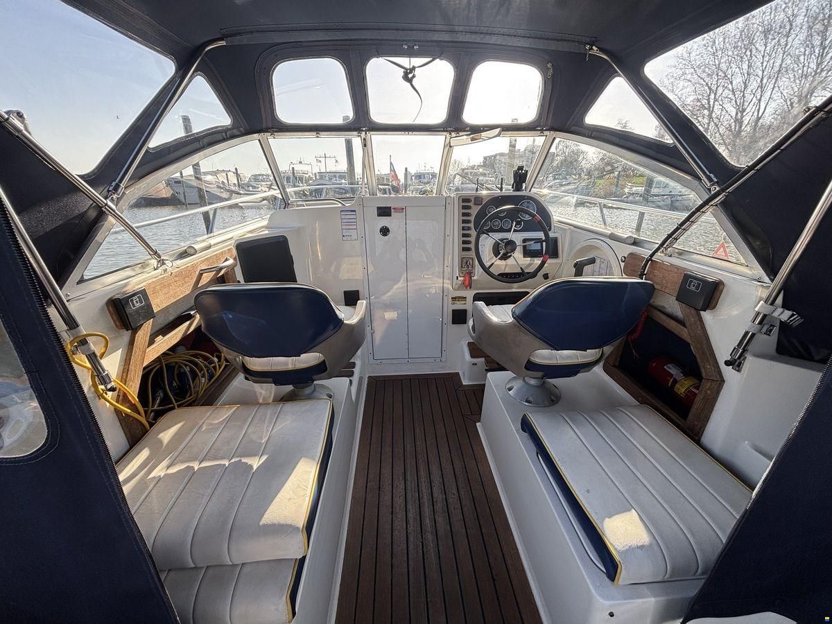 Campion 672 Explorer