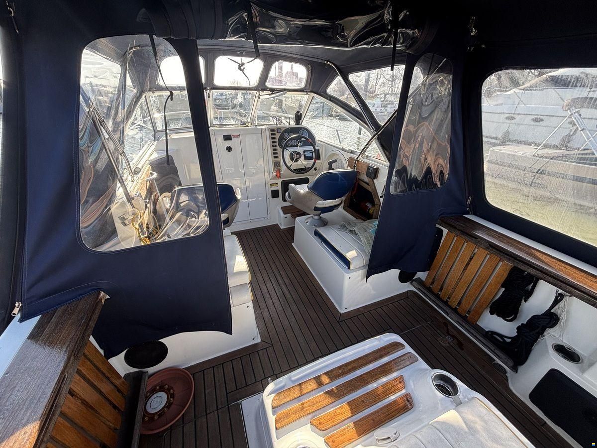 Campion 672 Explorer