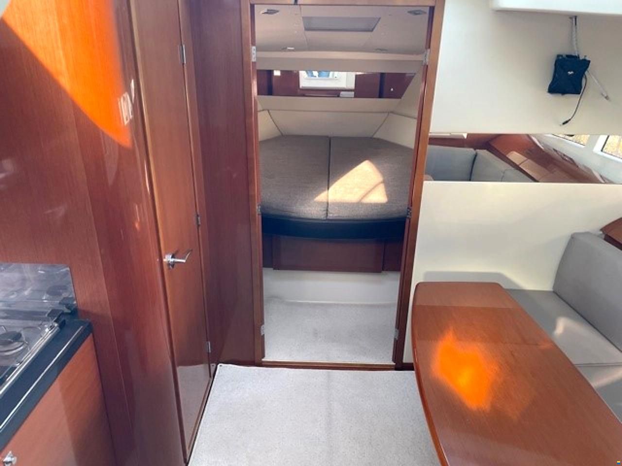 Jeanneau Leader 10