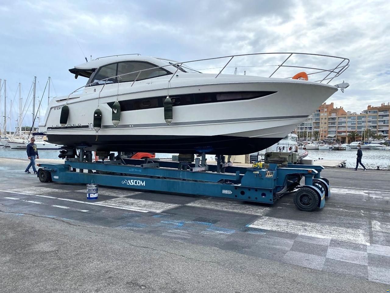 Jeanneau Leader 10