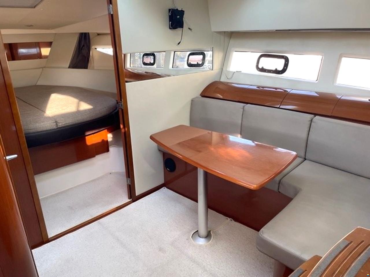 Jeanneau Leader 10