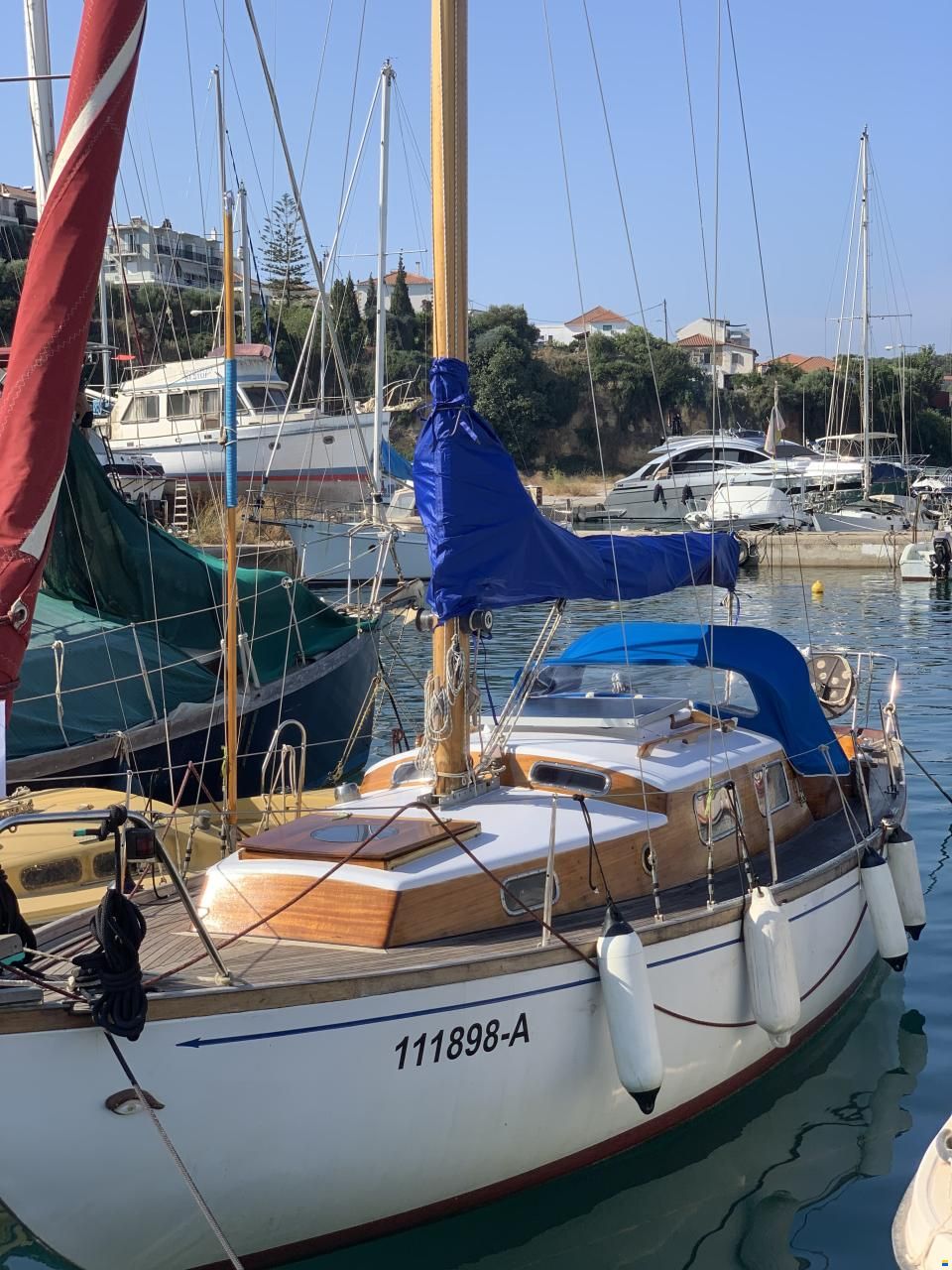 Hallberg-Rassy P28