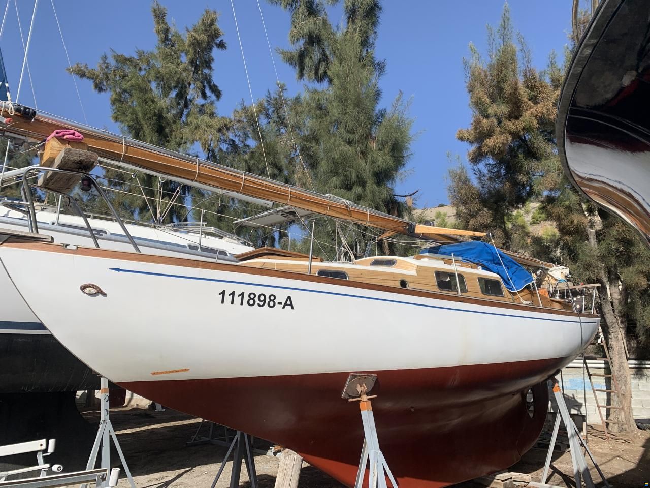 Hallberg-Rassy P28
