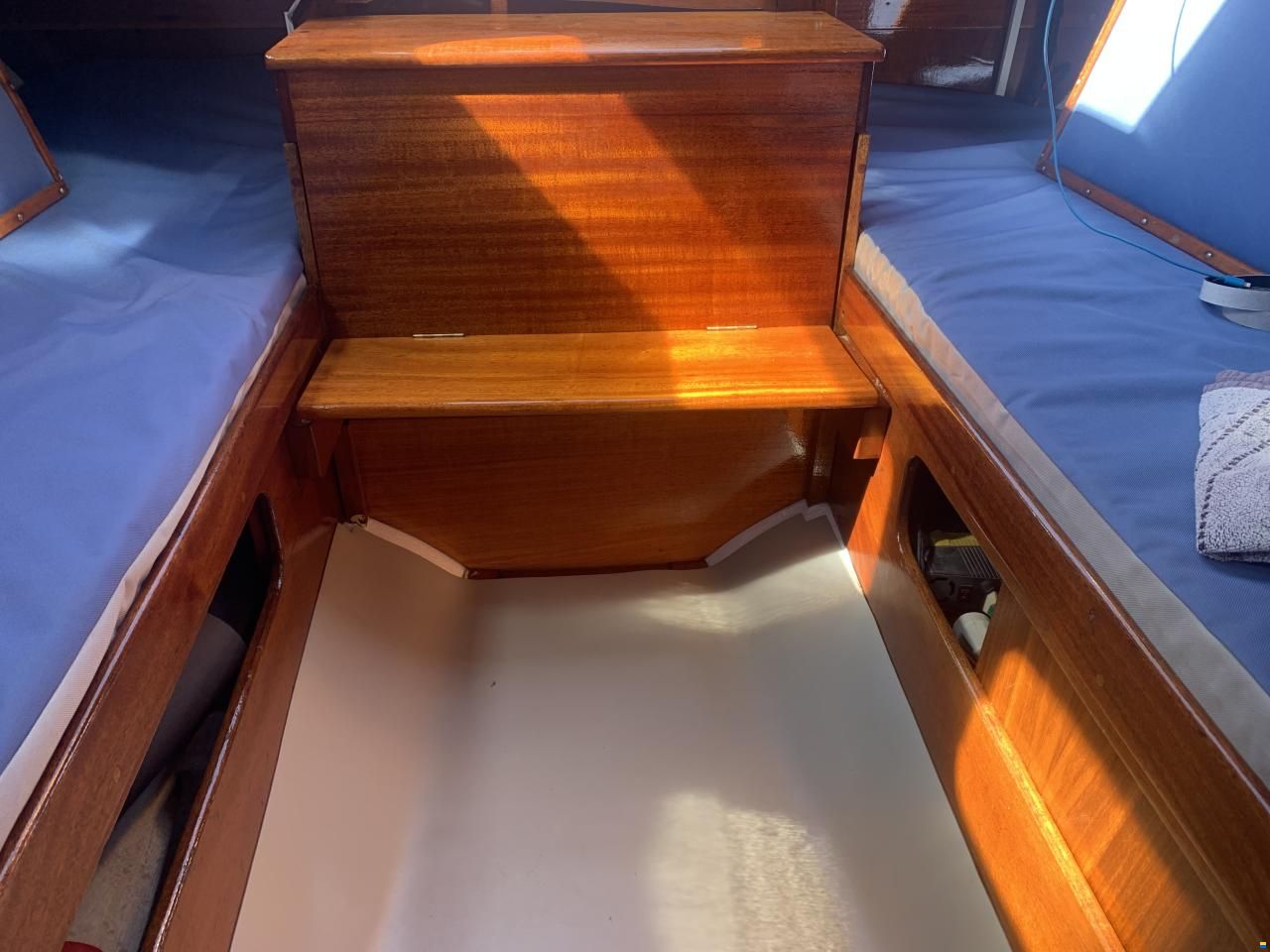 Hallberg-Rassy P28