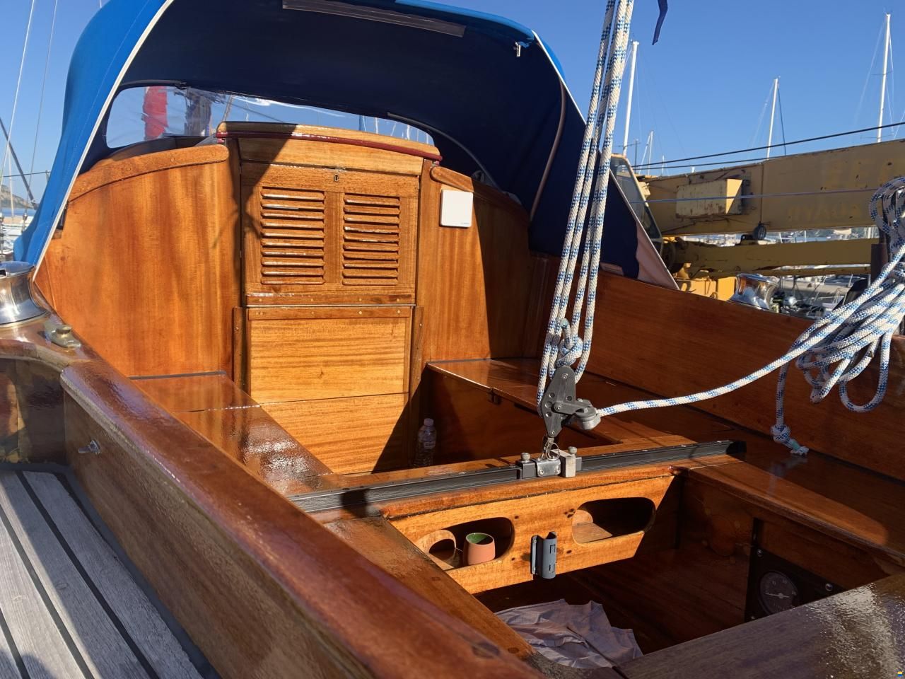 Hallberg-Rassy P28