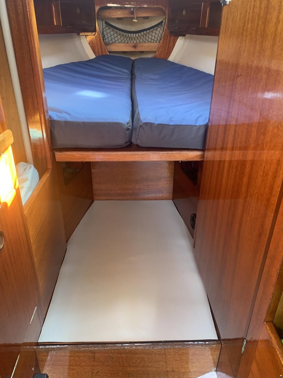 Hallberg-Rassy P28